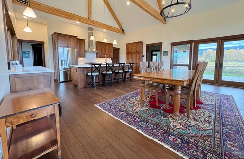 Victor House | Luxury Mountain Family Home w/Hot Tub