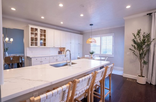 Draper House | Luxury mountain home | 6BR + office, spa, sauna, game & bunk rooms, epic views