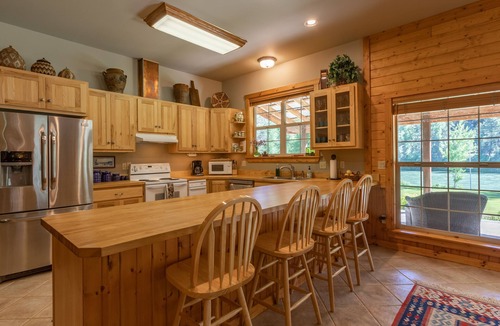 Irwin House | Luxury on 300 ft of Snake River, Southfork,Hot Tub,Fly Fishing Near Jackson Hole