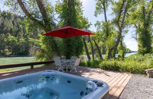 Irwin House | Luxury on 300 ft of Snake River, Southfork,Hot Tub,Fly Fishing Near Jackson Hole