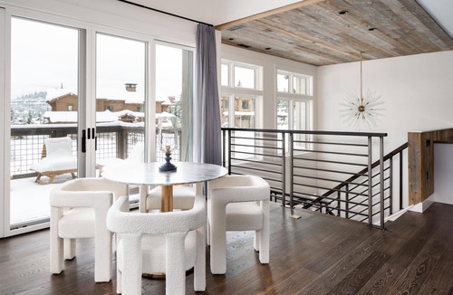 Spanish Peaks House | Luxury Ski-In/Ski-Out Mountain Home with Hot Tub! WiFi!
