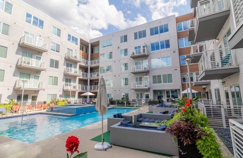Grandview Heights Apartment | Luxury unit with great amenities