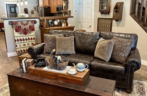 Williams House | Luxury vacation home on 5 acres, 6BR, 4 BA