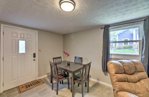 East Point Apartment | 'Lynn' Dog-Friendly Abode w/Mountain Views!