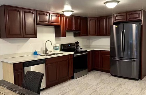 Gold Bar House | Mae’s Stay in Sky Valley Private Community