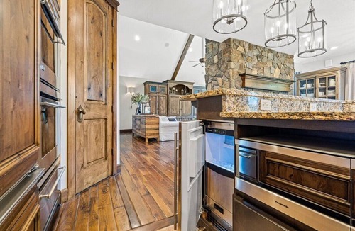 English point House | Magnificent Lake Home on Hayden Lake - Gorgeous home with a Boat Dock!