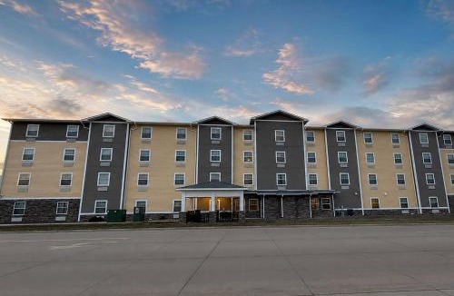 Watford City Hotel | MainStay Suites Watford City - Event Center