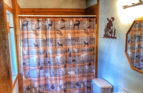Idaho City House | Majestic Mountain Ranch Idaho City's studio style cabin.