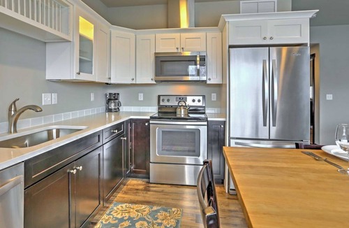 Manson Condo | Majestic Views/Lake Chelan/Pool and Spas!
