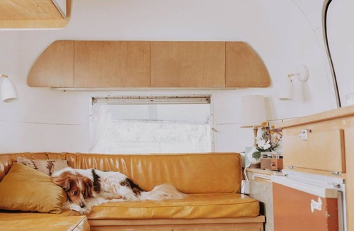 Foster - Powell House | Margaux · 1967 Airstream · Garden Glamping · PDX