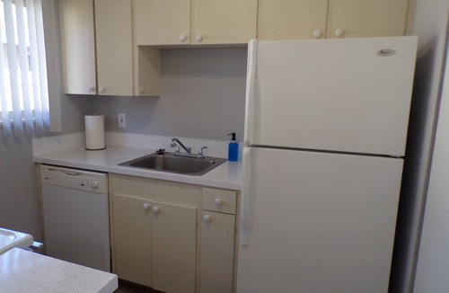Bridlemile Apartment | Marvelous 2-bedroom Cedarbrook apartment Near Hillsdale & Multnomah Village
