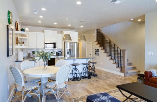 Washington Fields House | Maverick