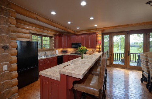 Victor House | Mayfly Cabin Borders Targhee National Forest w/New 8 Person Hot Tub & A/C