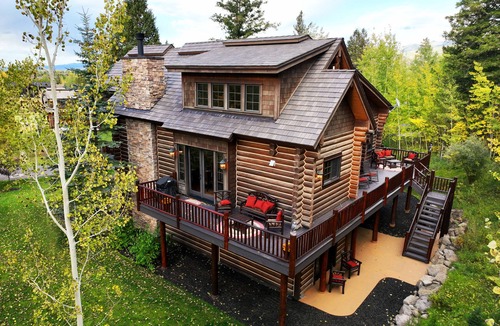 Victor House | Mayfly Cabin Borders Targhee National Forest w/New 8 Person Hot Tub & A/C