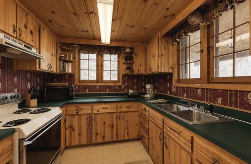 McCall Cabin | McCall Lakehouse Private Dock, Beach & Grill