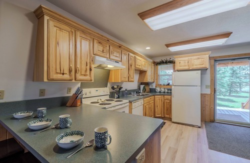 Island Park House | Meadow and Mountain Views just 23 miles to Yellowstone