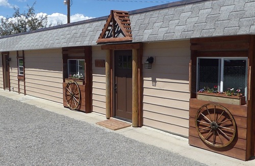 Meeteetse House | Meeteetse 3B/2B - Warm - Cozy - Great Views! - 6 Adults, Kids under 18