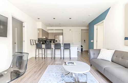 Mercer Island Apartment | Mercer Island 2BR #2| Great Location | Sophari