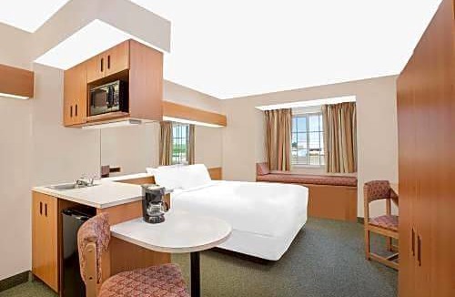 Colfax Hotel | Microtel Inn & Suites by Wyndham Colfax