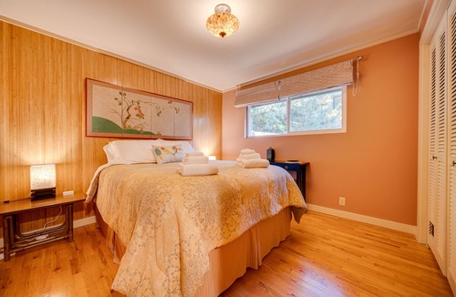 Burien House | ⭐ Mid-Century Gem Nr Hiking, Beach, Airport, City