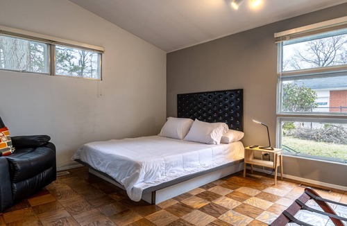 Lawrence House | Mid-Century Modern Escape - 8 Mi to Downtown!