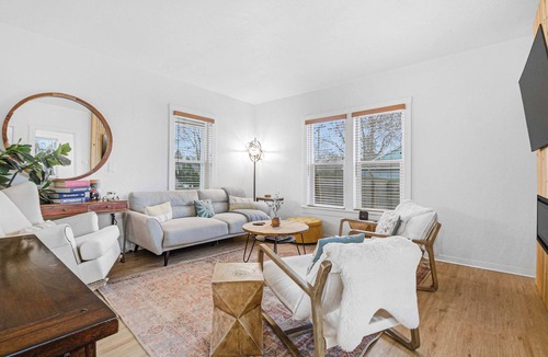 Coeur d'Alene House | Midtown CDA Pup Paradise with Large Fenced Yard