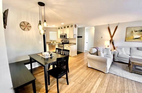 McCall House | Mile High Mountain Retreat: Hot Tub, Dog-Friendly, Walk to Downtown