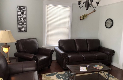 Gulfport House | Mississippi Blues & Beach Cottage - Perfectly Located in Gulfport!