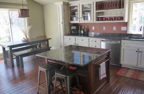 Cascade House | Missouri Riverfront Bungalow Near Craig MT.