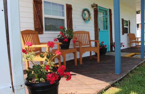 Elizabethton House | Misty Waters Getaway. Watauga River/Lake