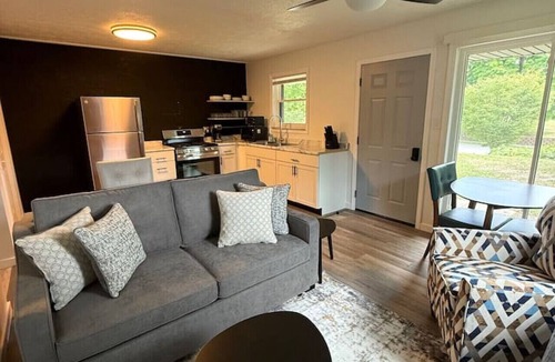 Plainfield Apartment | Modern 1 Bed Gem on Main St