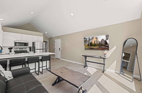 Coeur d'Alene Apartment | Modern 1BR With Garage and Yard Near Downtown CDA