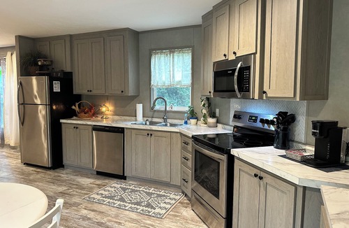 Pittsburg House | Modern 2-bdrm/2-bath mobile home, near Wildcat ATV Park, riders welcome! Wi-Fi!