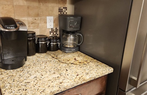 Caldwell House | Modern 3 BR/2 BA home-1Gig Internet-1440sqft-long stays-no cleaning fees