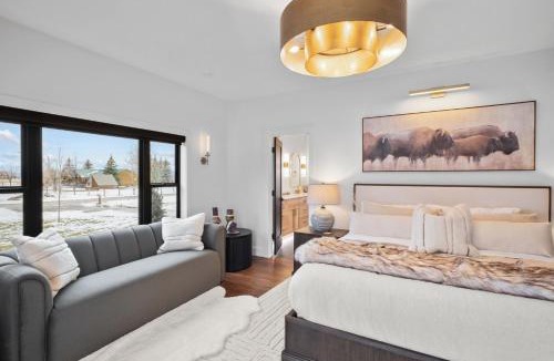Driggs House | Modern 5BR Teton Home with Spa & Views