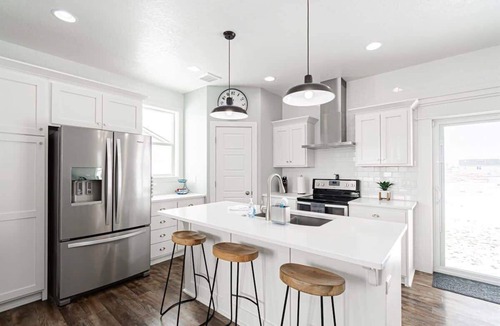 Chubbuck House | Modern and cozy family home with 3 bedrooms