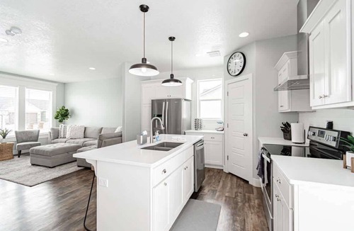 Chubbuck House | Modern and cozy family home with 3 bedrooms