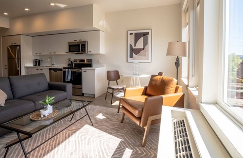 Beaverton Apartment | Modern Apartment in Prime Location (ID4744)