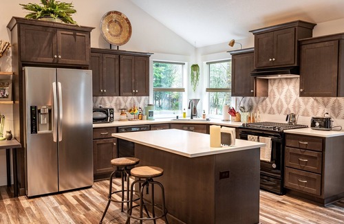 Washougal House | Modern Cabin | Hot Tub + Trails + River Access