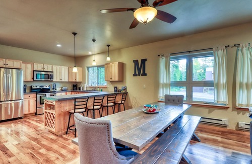McCall Cabin | Modern cabin w/ WiFi, game room & wood stove - walk to town, golf & Payette Lake