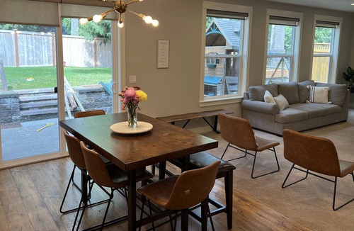 Gig Harbor House | Modern centrally located family friendly home.