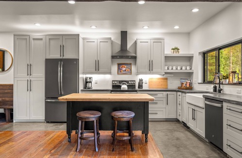 Whitefish House | Modern Forest Getaway - Mins From Whitefish, Glacier Park, & Ski Mtn