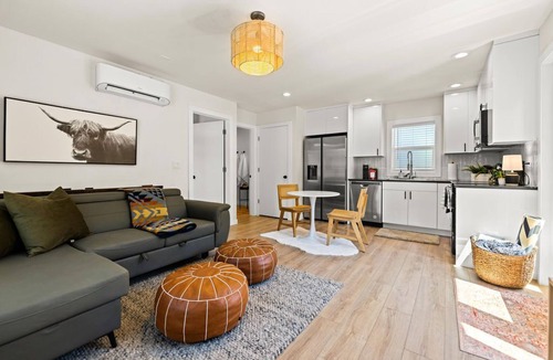 Washougal House | Modern Guest House Near Downtown!