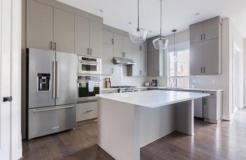 Bethany House | Modern home, Private Drive, 30 day minimum stay