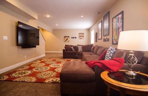 Idaho Falls House | Modern Home with 3-Car Garage & Large Yard