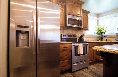 Idaho Falls House | Modern Home with 3-Car Garage & Large Yard