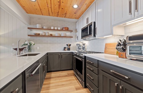 Brockway Condo | Modern, Lake View, Direct Access, Buoy Avail, EV Charger