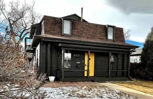 Arvada Apartment | Modern, Light Basement Apartment