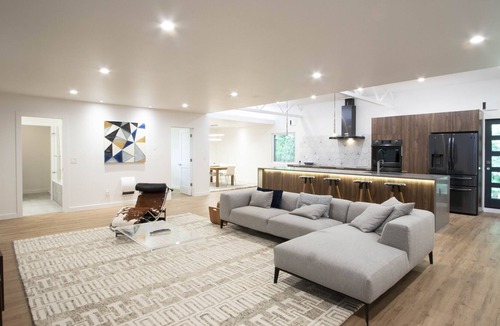 Kirkland Apartment | Modern Living in Kirkland