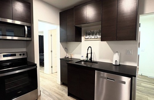 Poplar Grove House | Modern Luxe Retreat-Downtown SLC home